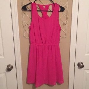 Sleeveless pink dress